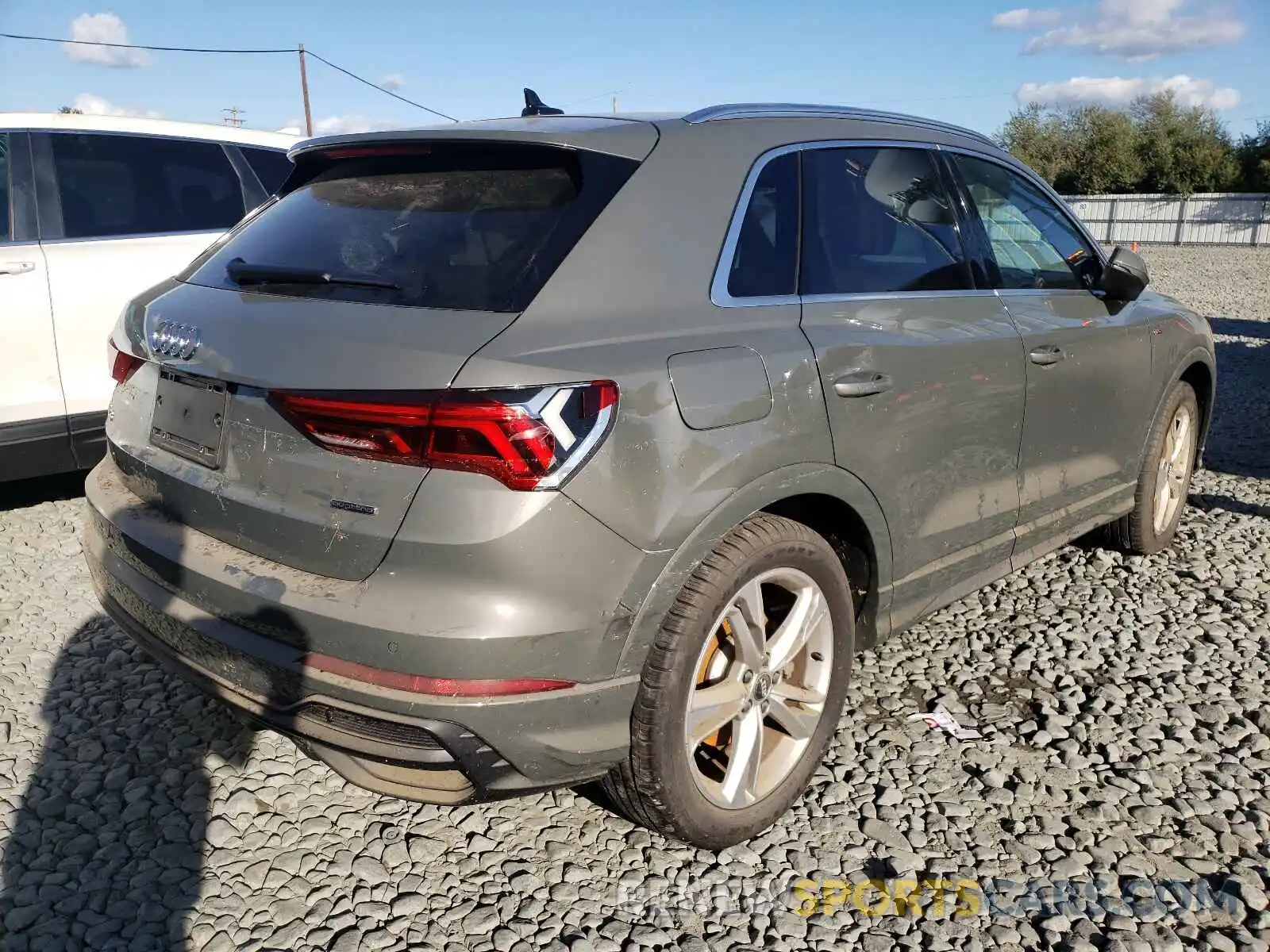 4 Фотография поврежденного автомобиля WA1DECF39M1009196 AUDI Q3 2021