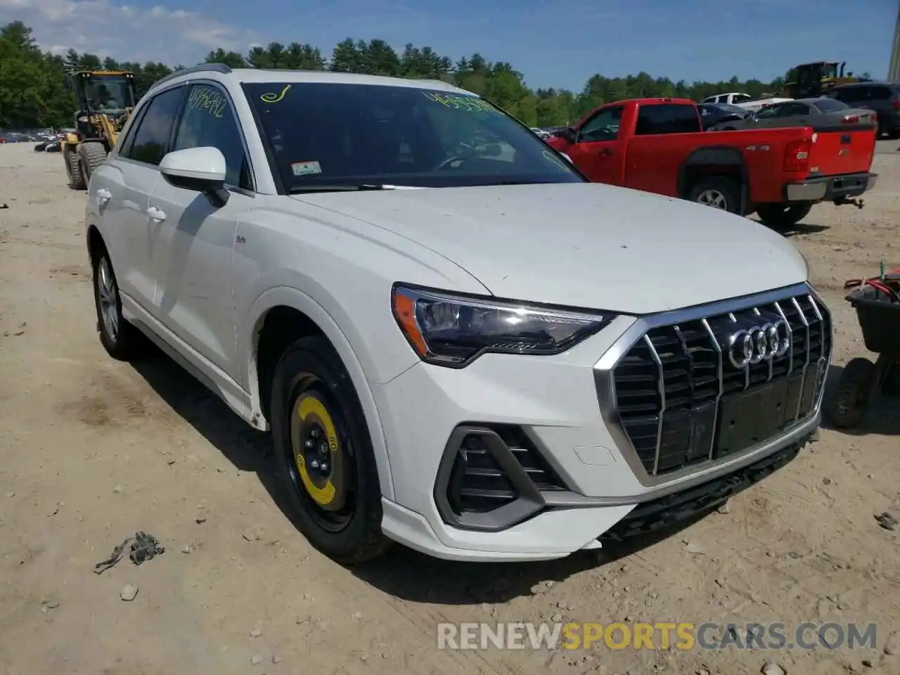 1 Photograph of a damaged car WA1DECF39M1018562 AUDI Q3 2021