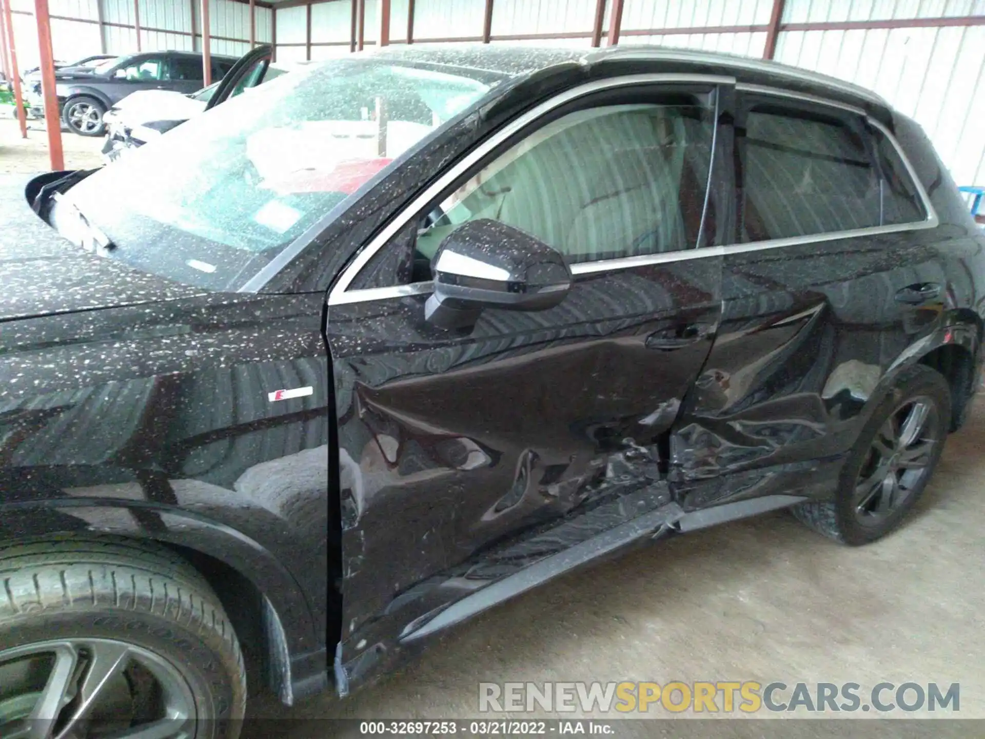 6 Photograph of a damaged car WA1DECF39M1024880 AUDI Q3 2021