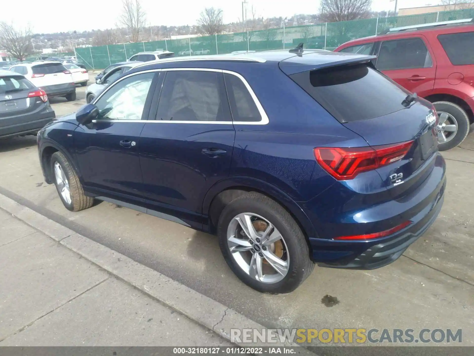 3 Photograph of a damaged car WA1DECF39M1025270 AUDI Q3 2021