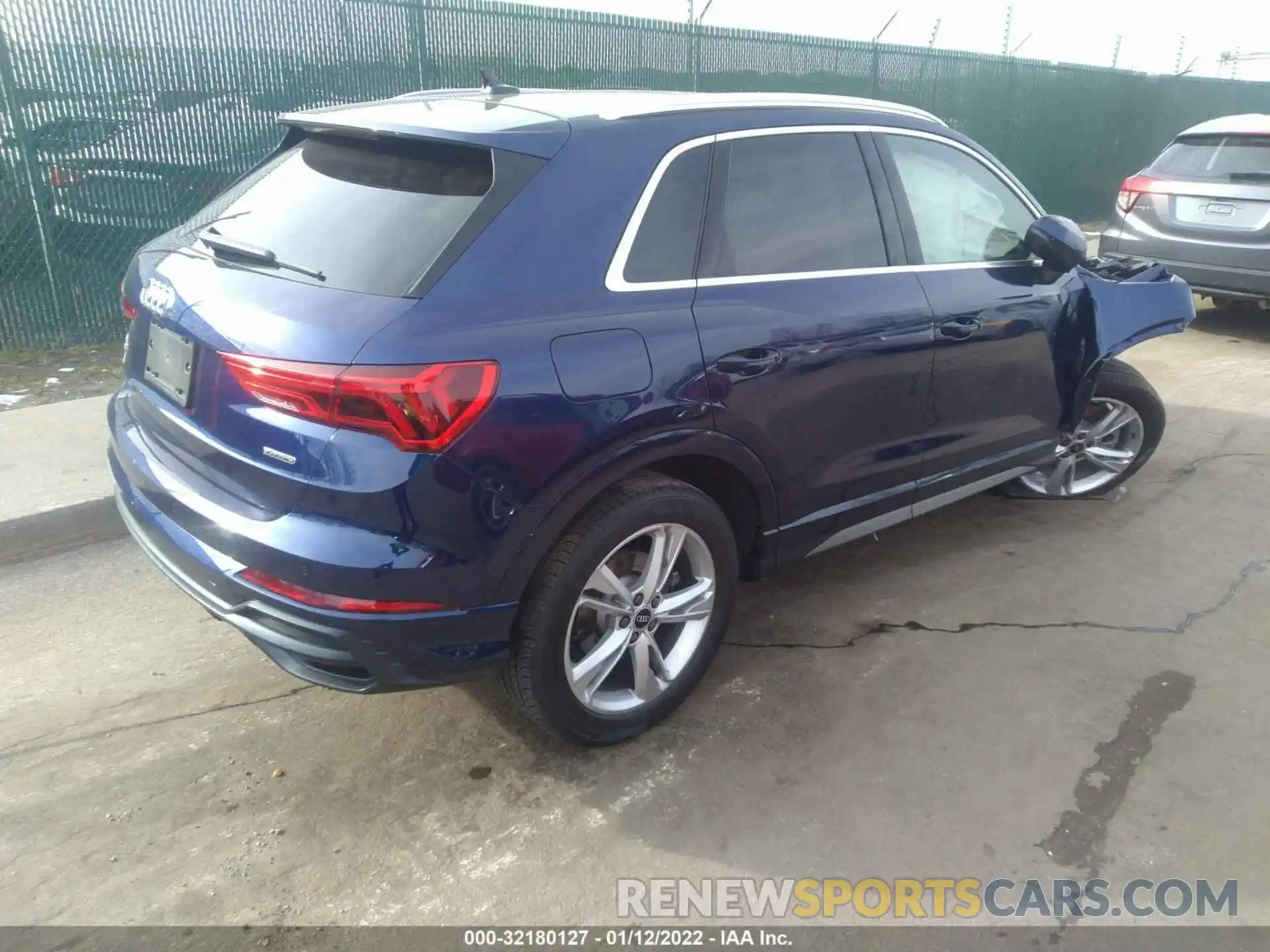 4 Photograph of a damaged car WA1DECF39M1025270 AUDI Q3 2021