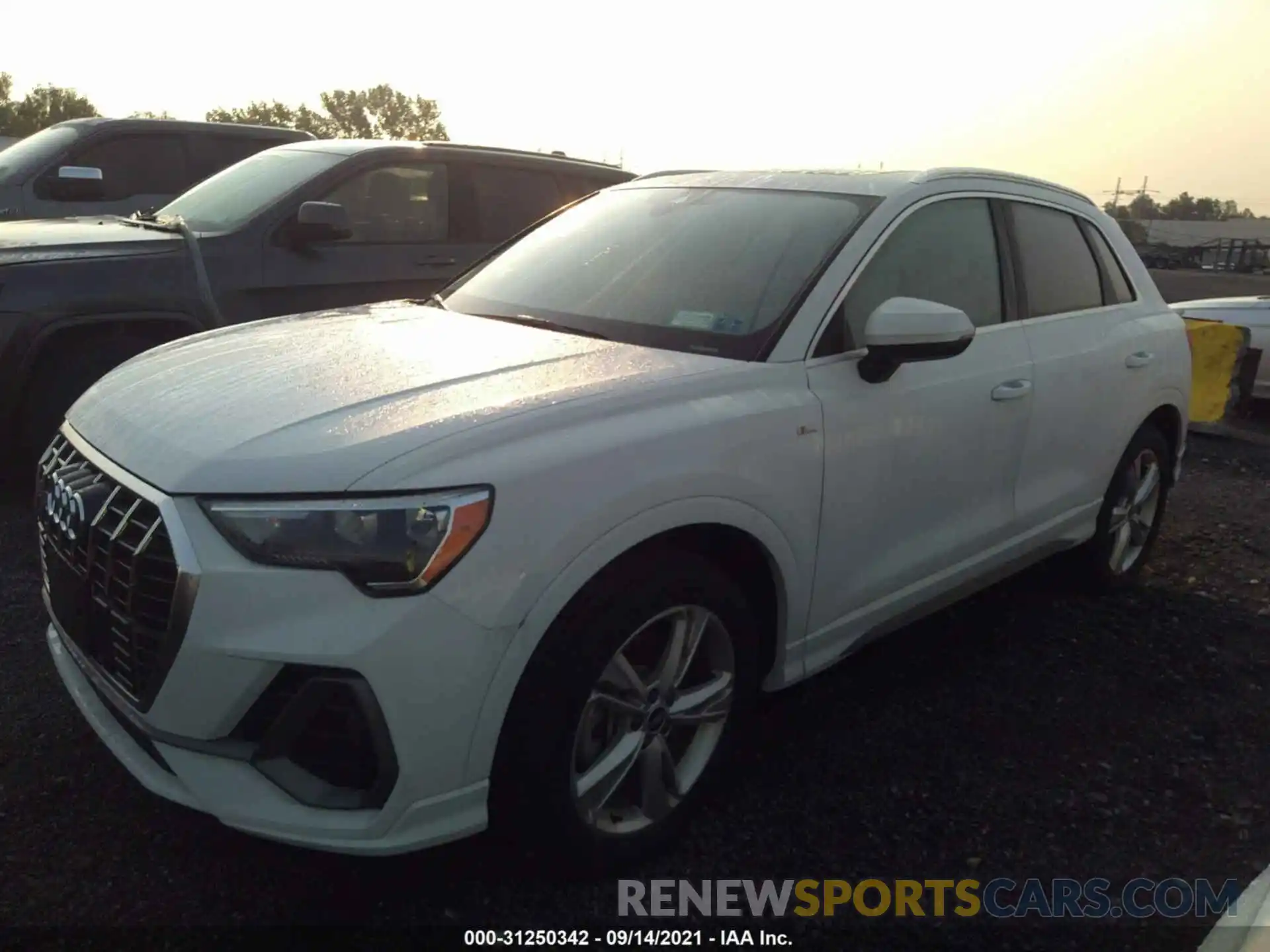 2 Photograph of a damaged car WA1DECF39M1025351 AUDI Q3 2021