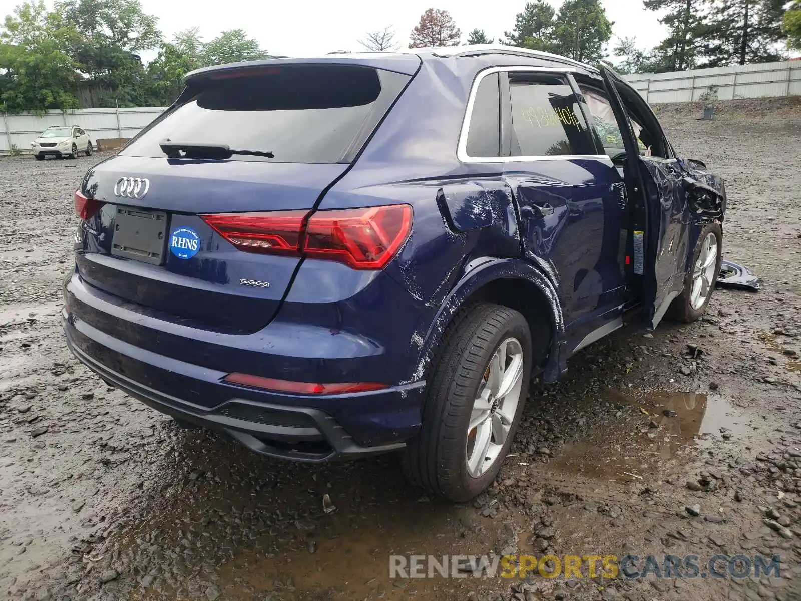 4 Photograph of a damaged car WA1DECF39M1057040 AUDI Q3 2021