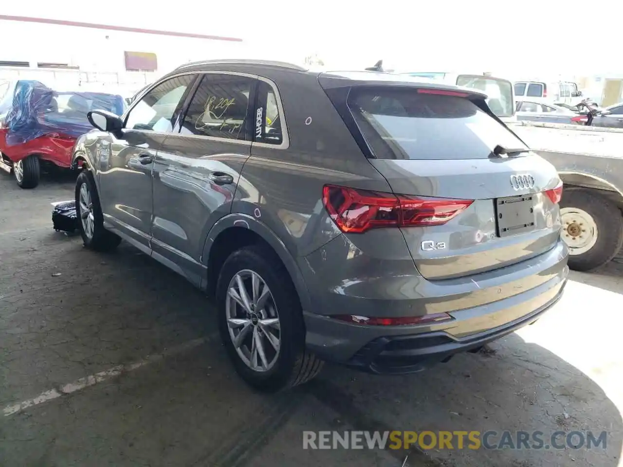 3 Photograph of a damaged car WA1DECF3XM1033927 AUDI Q3 2021