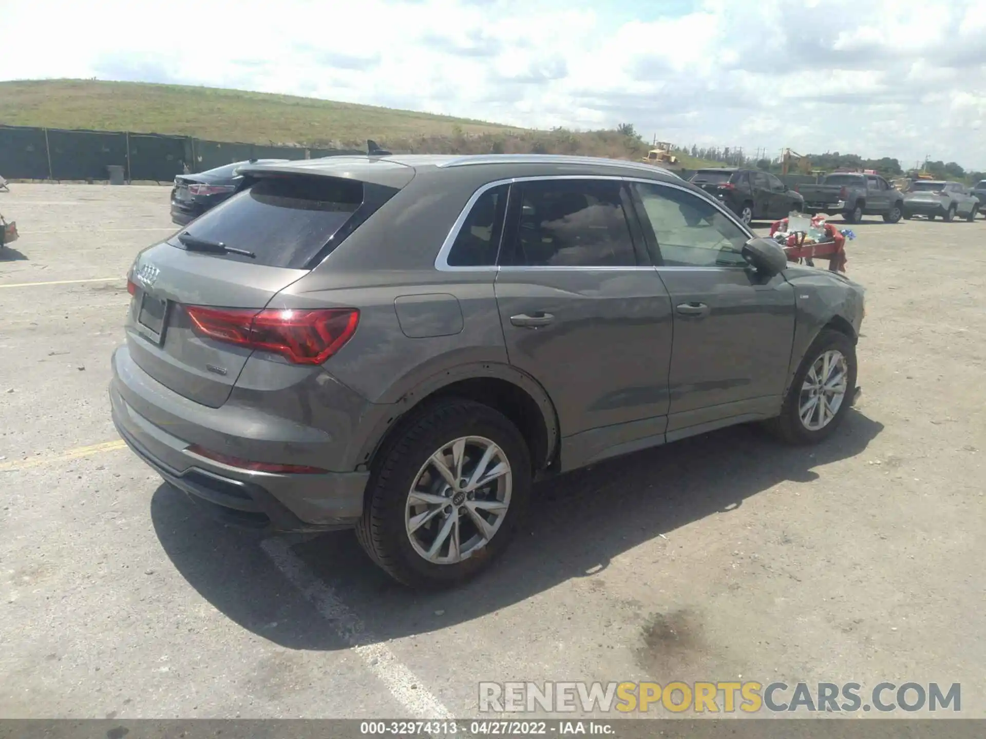 4 Фотография поврежденного автомобиля WA1DECF3XM1034155 AUDI Q3 2021