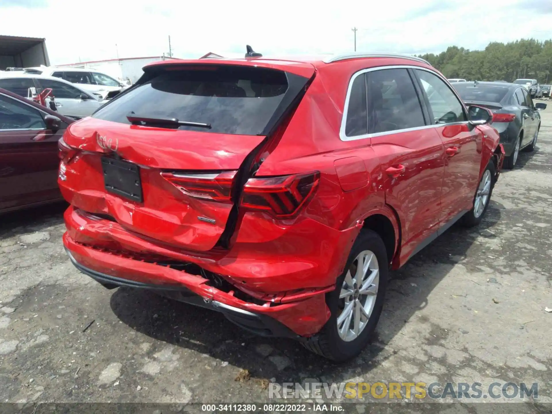 4 Photograph of a damaged car WA1DECF3XM1036889 AUDI Q3 2021