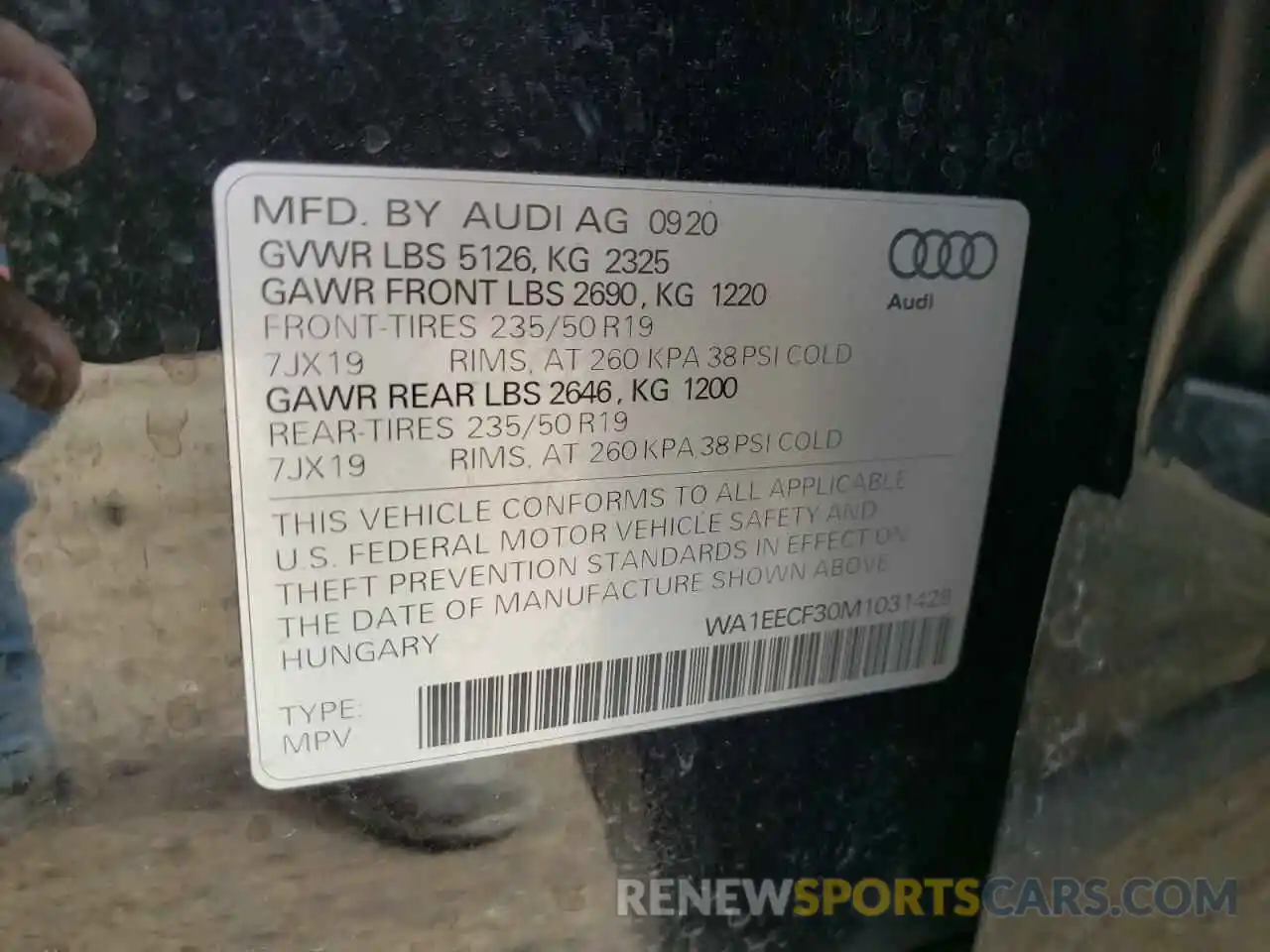 10 Photograph of a damaged car WA1EECF30M1031429 AUDI Q3 2021