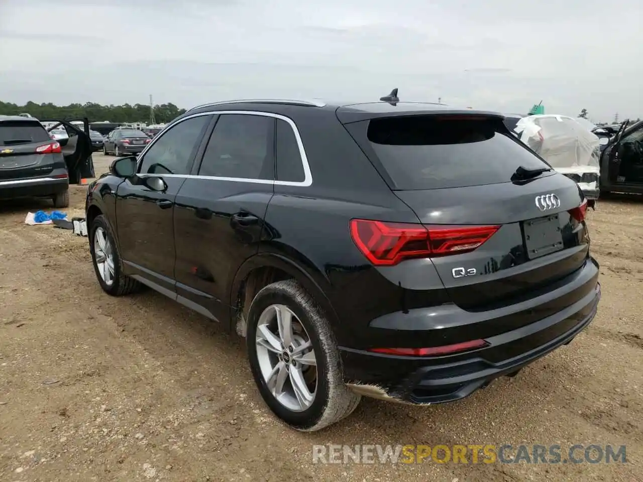 3 Фотография поврежденного автомобиля WA1EECF30M1031429 AUDI Q3 2021