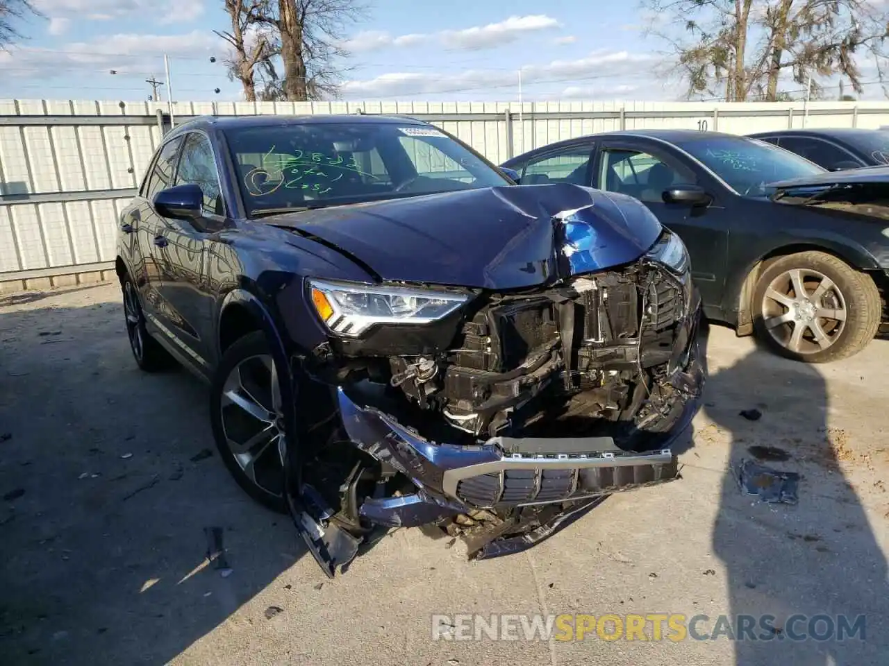 1 Photograph of a damaged car WA1EECF30M1042141 AUDI Q3 2021