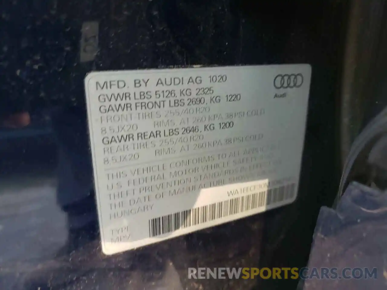 10 Photograph of a damaged car WA1EECF30M1042141 AUDI Q3 2021