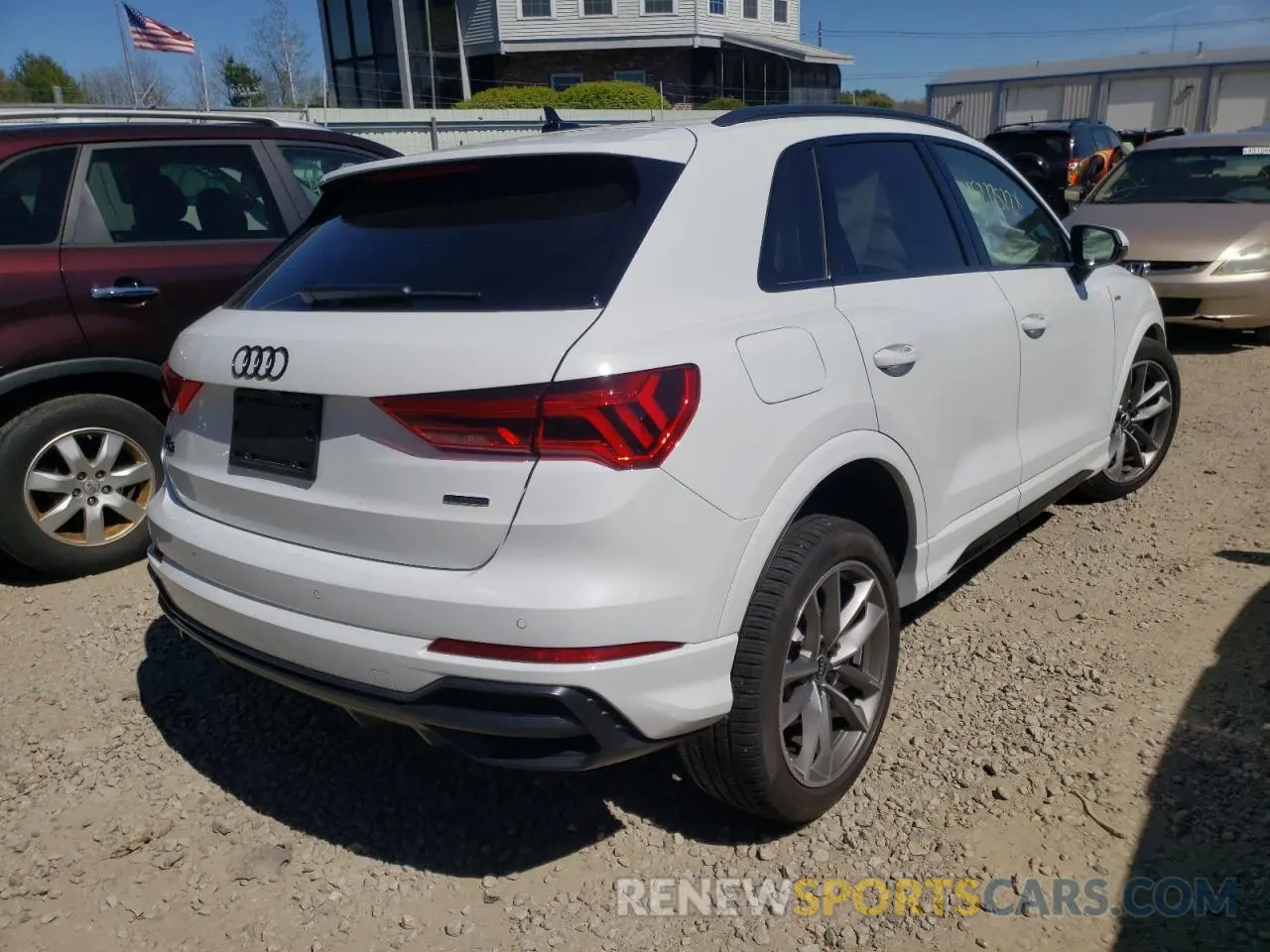 4 Фотография поврежденного автомобиля WA1EECF30M1115282 AUDI Q3 2021