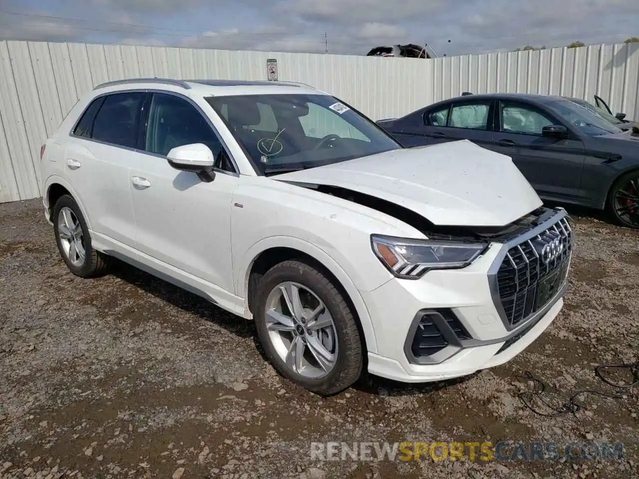 1 Photograph of a damaged car WA1EECF30M1151991 AUDI Q3 2021