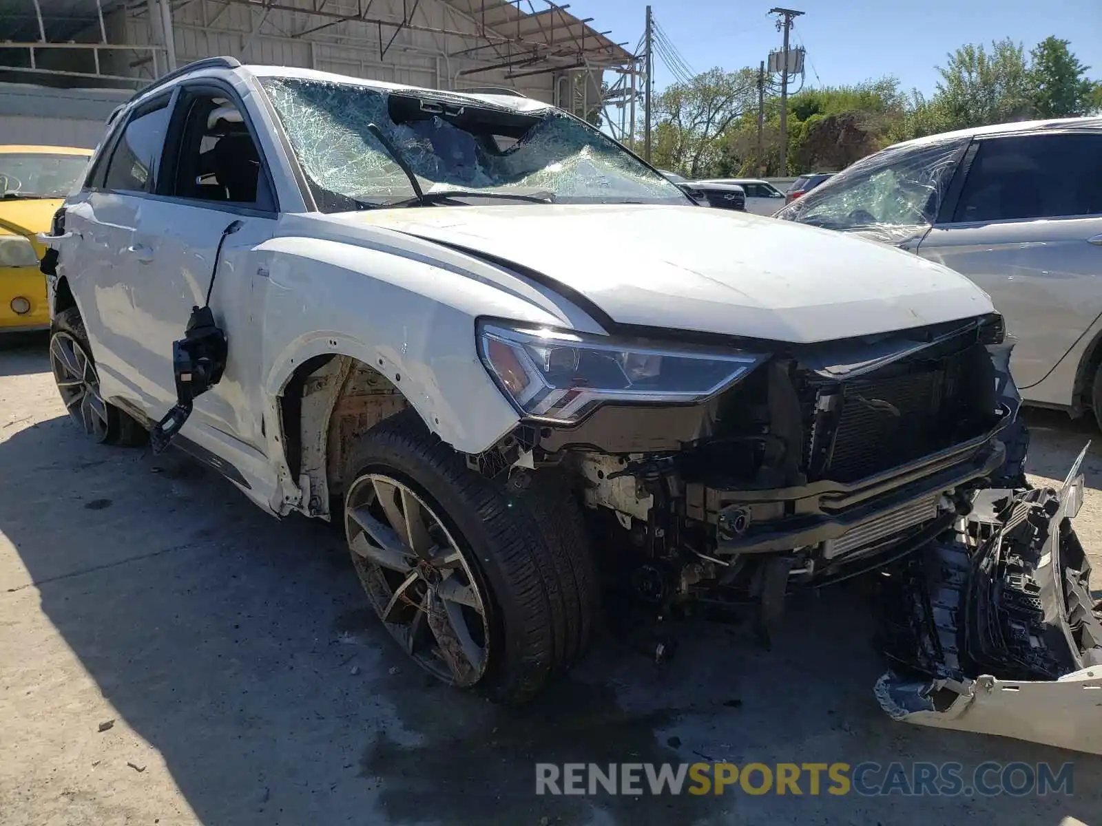 1 Photograph of a damaged car WA1EECF31M1053665 AUDI Q3 2021