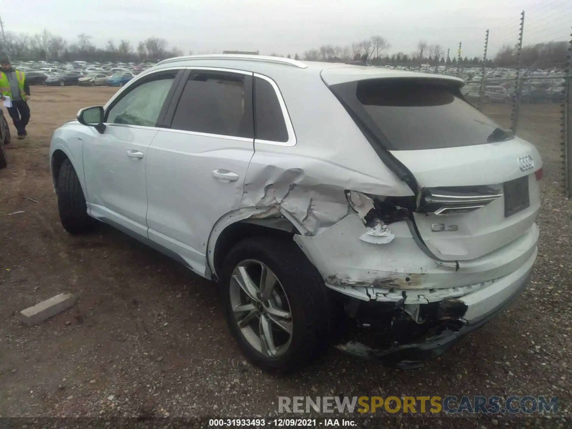 3 Photograph of a damaged car WA1EECF31M1103142 AUDI Q3 2021