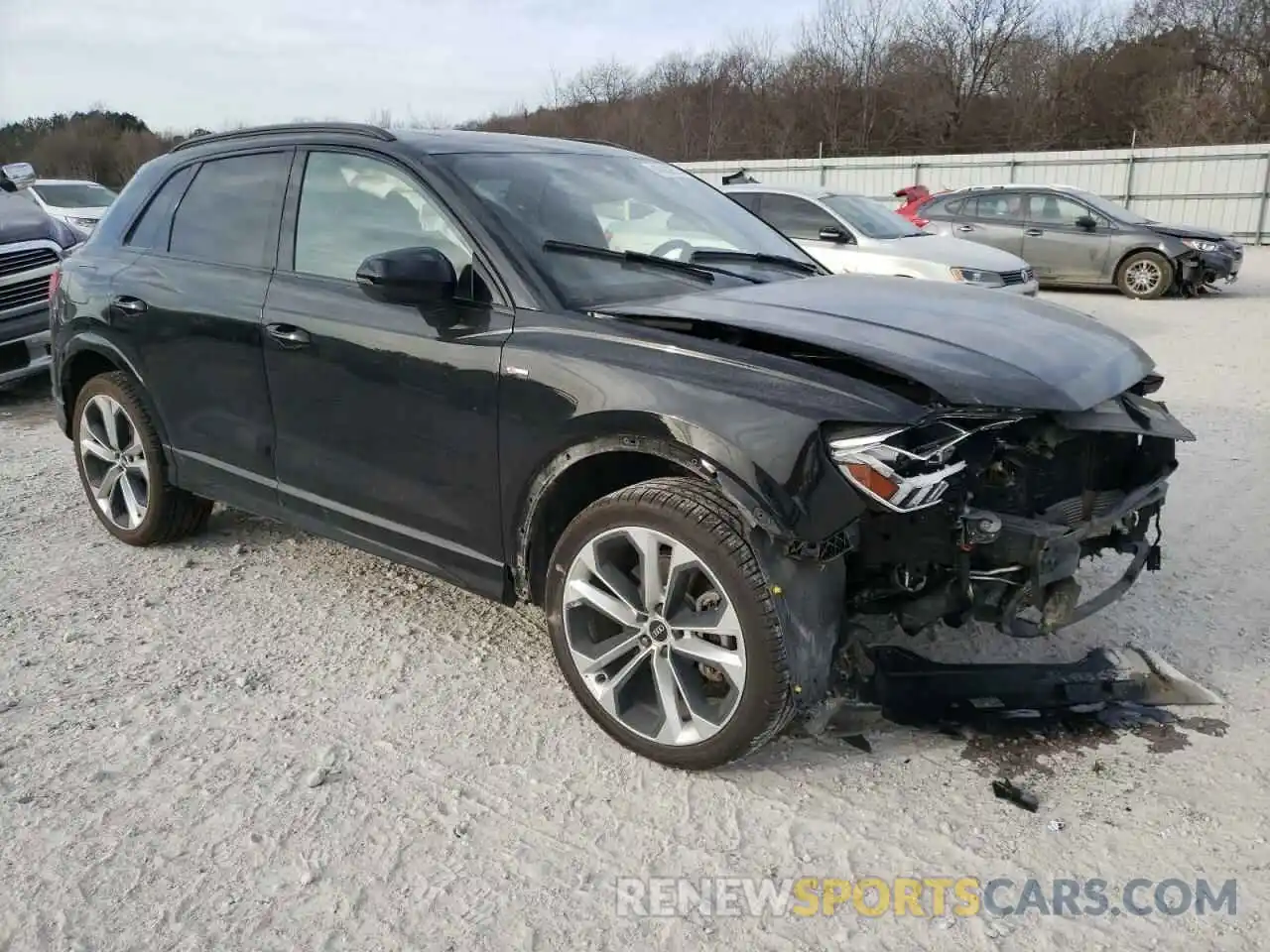 4 Photograph of a damaged car WA1EECF32M1018276 AUDI Q3 2021