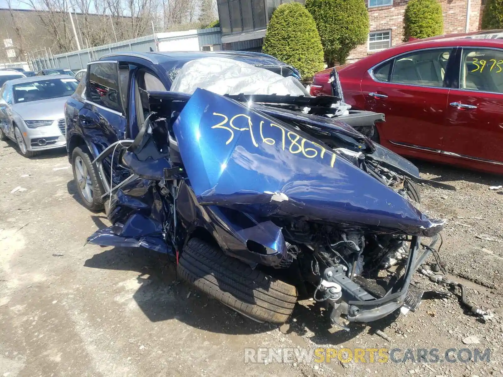 1 Photograph of a damaged car WA1EECF32M1019685 AUDI Q3 2021