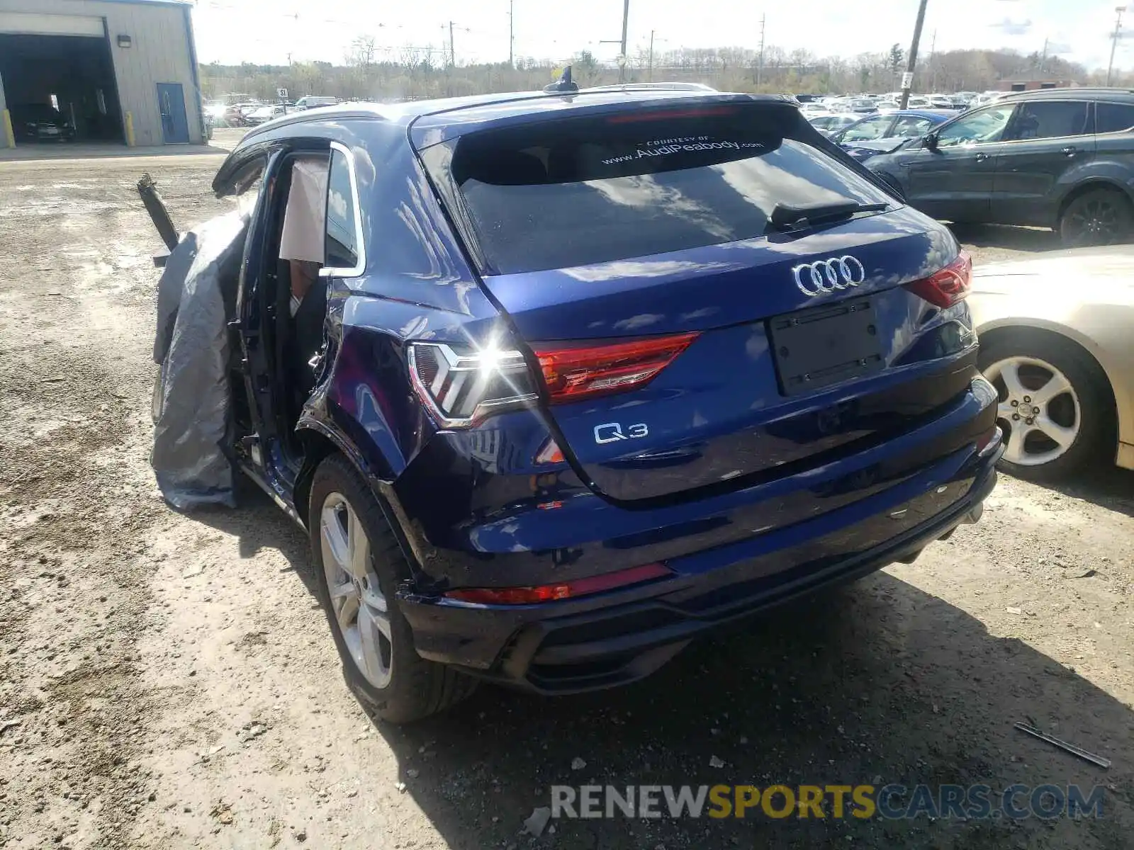 3 Фотография поврежденного автомобиля WA1EECF32M1019685 AUDI Q3 2021