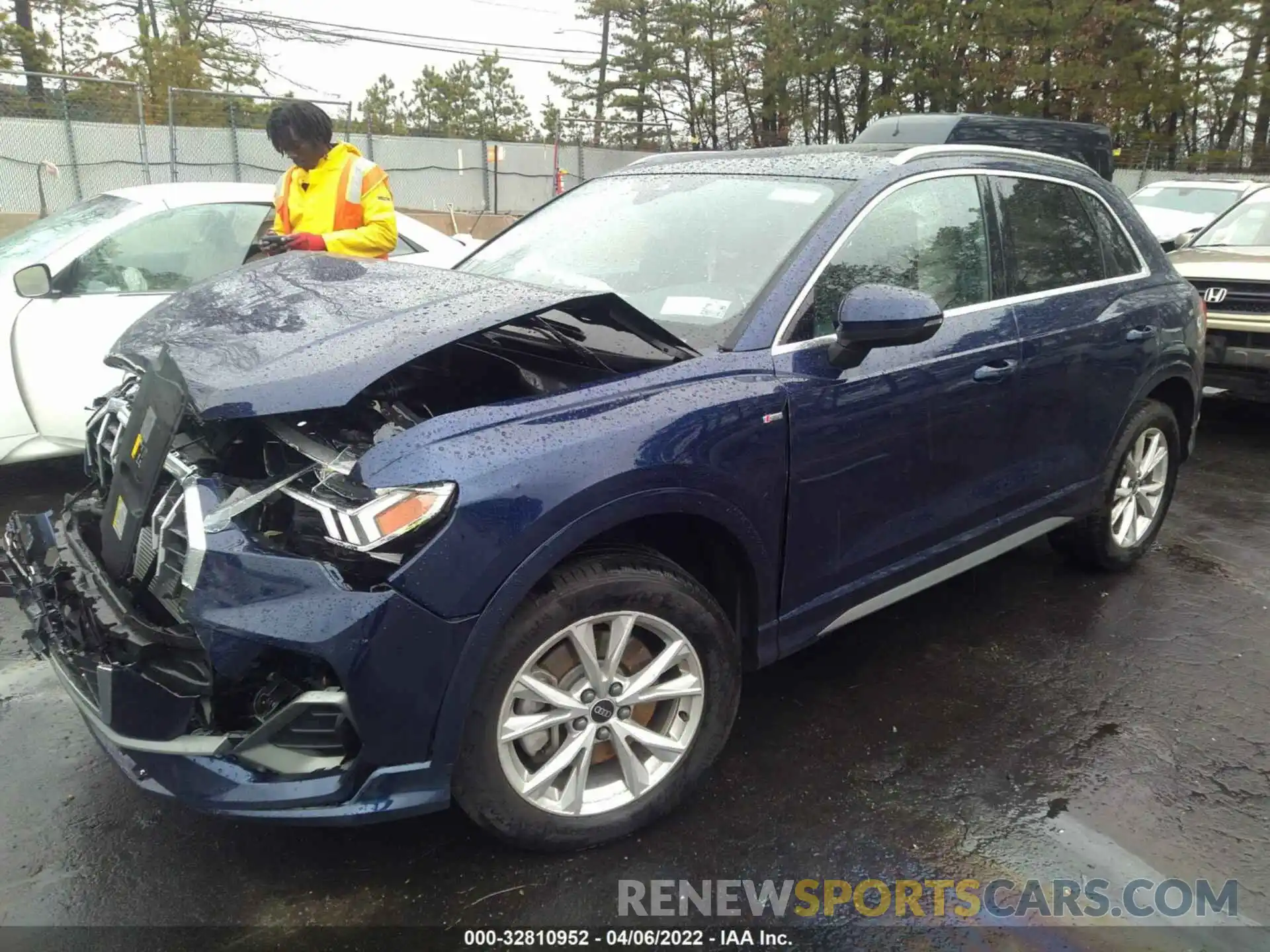 2 Photograph of a damaged car WA1EECF32M1031173 AUDI Q3 2021