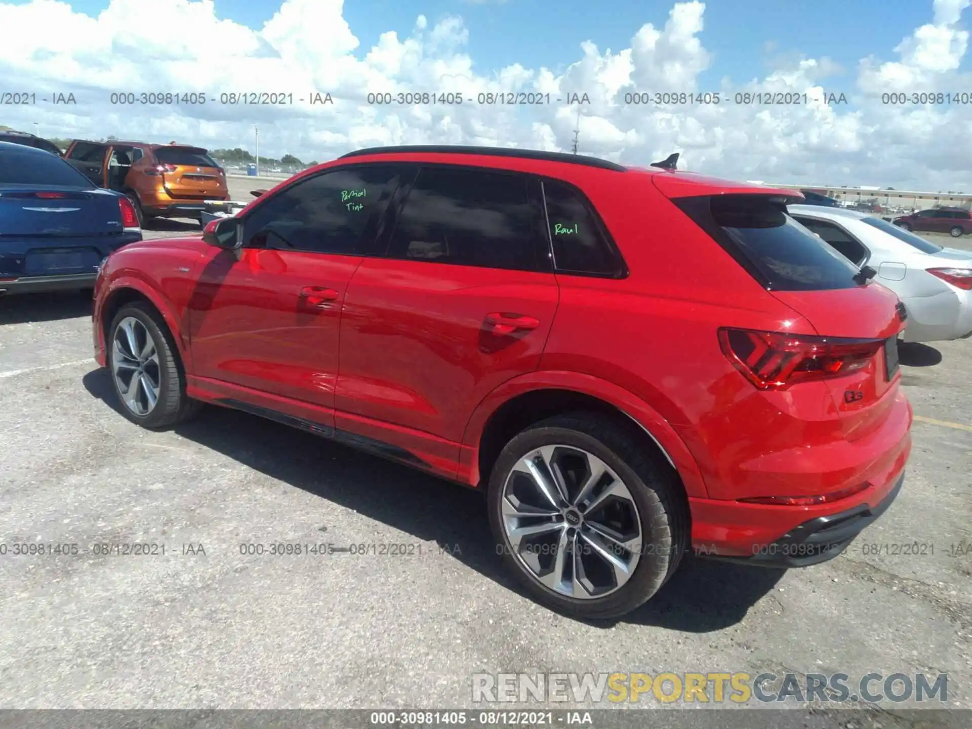 3 Photograph of a damaged car WA1EECF32M1057286 AUDI Q3 2021