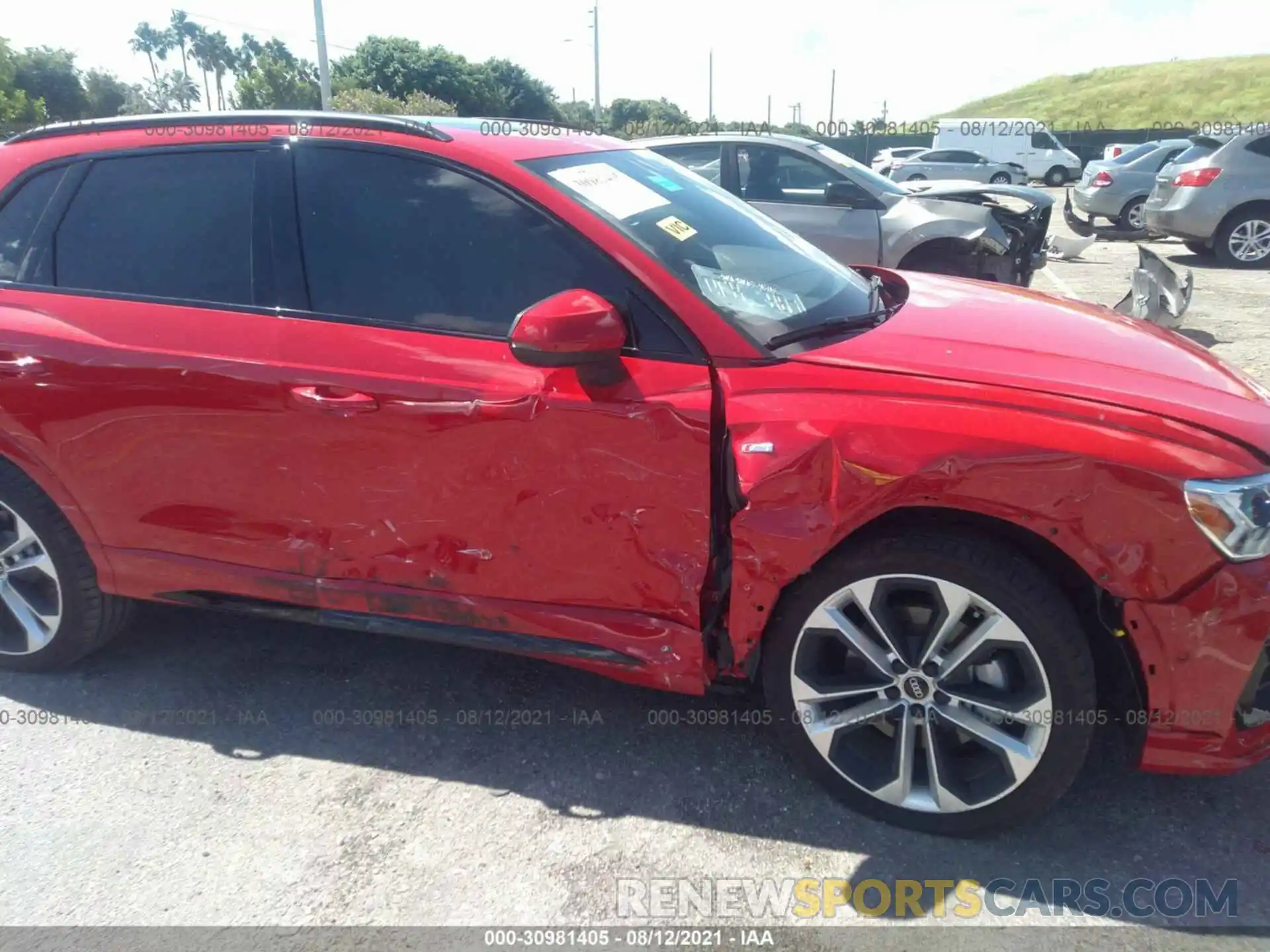 6 Photograph of a damaged car WA1EECF32M1057286 AUDI Q3 2021