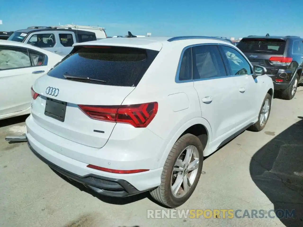 4 Photograph of a damaged car WA1EECF32M1101531 AUDI Q3 2021