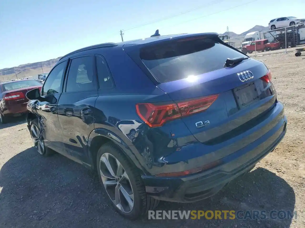 2 Photograph of a damaged car WA1EECF33M1049066 AUDI Q3 2021