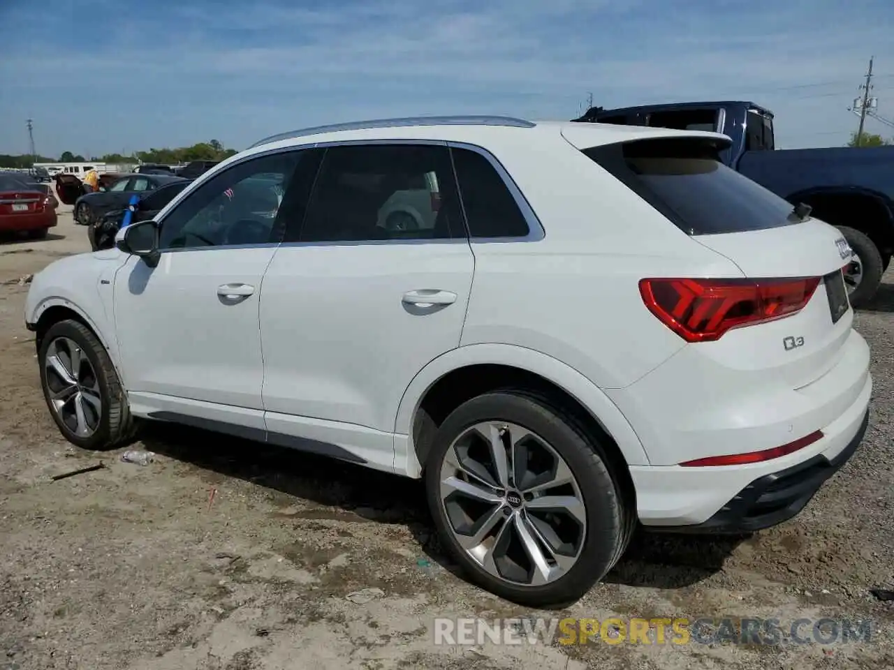 2 Photograph of a damaged car WA1EECF34M1003259 AUDI Q3 2021