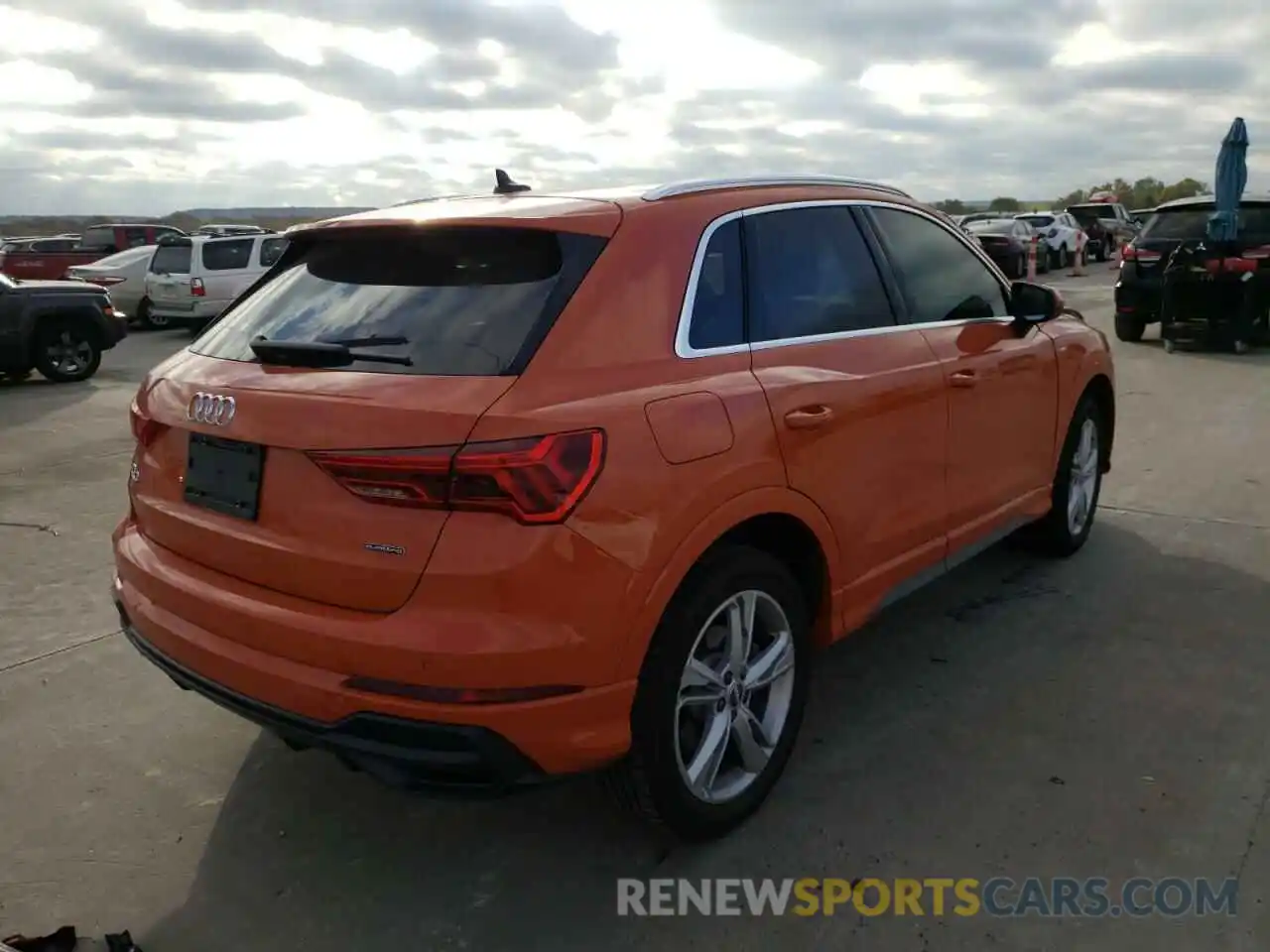 4 Фотография поврежденного автомобиля WA1EECF34M1009787 AUDI Q3 2021