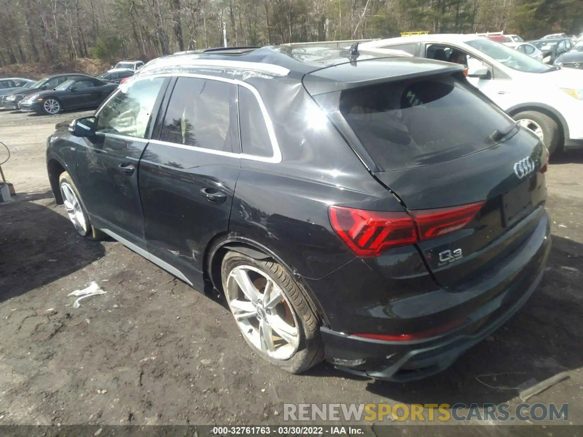 3 Photograph of a damaged car WA1EECF34M1012544 AUDI Q3 2021