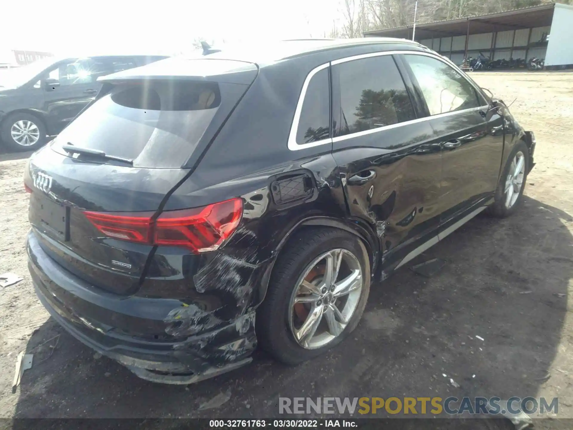 4 Photograph of a damaged car WA1EECF34M1012544 AUDI Q3 2021