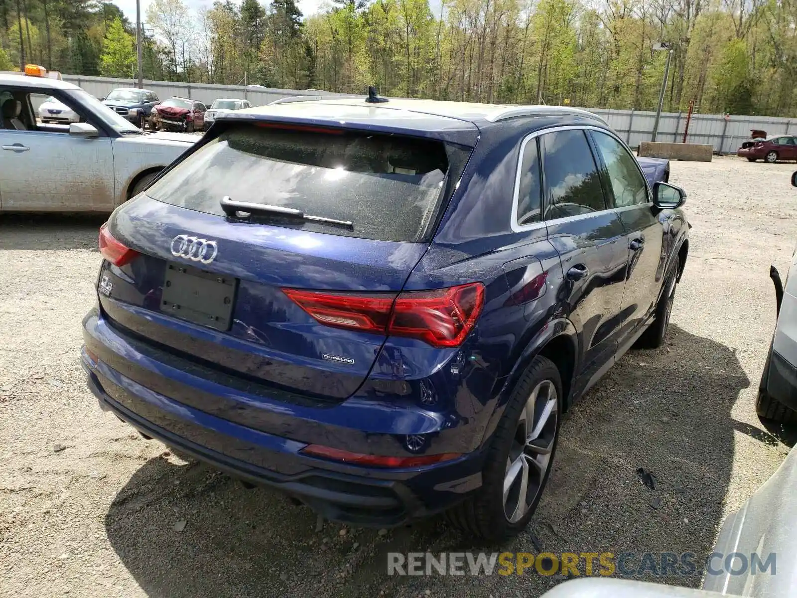 4 Photograph of a damaged car WA1EECF34M1056754 AUDI Q3 2021