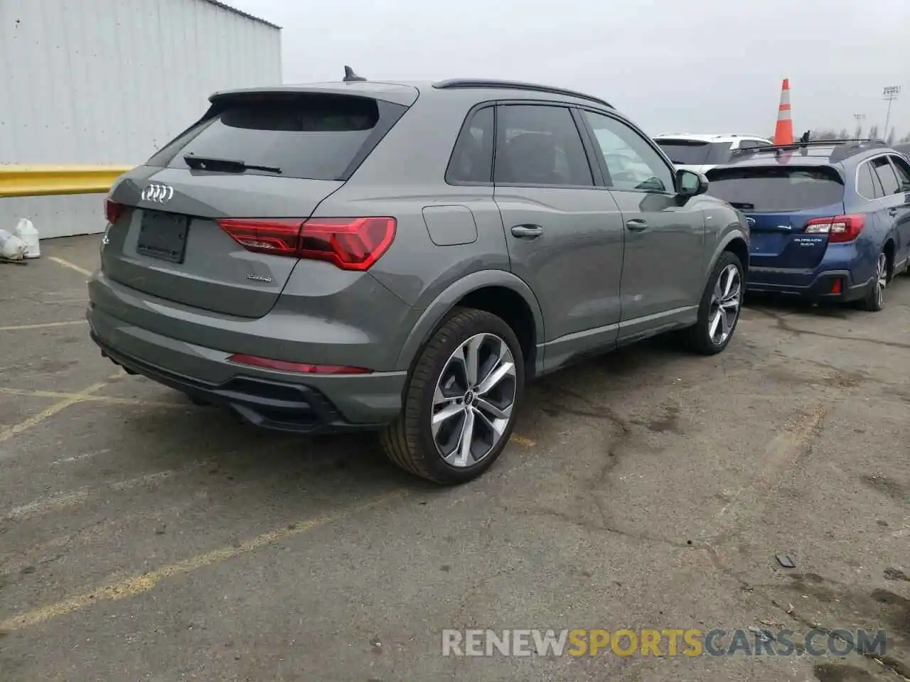 4 Фотография поврежденного автомобиля WA1EECF34M1091231 AUDI Q3 2021