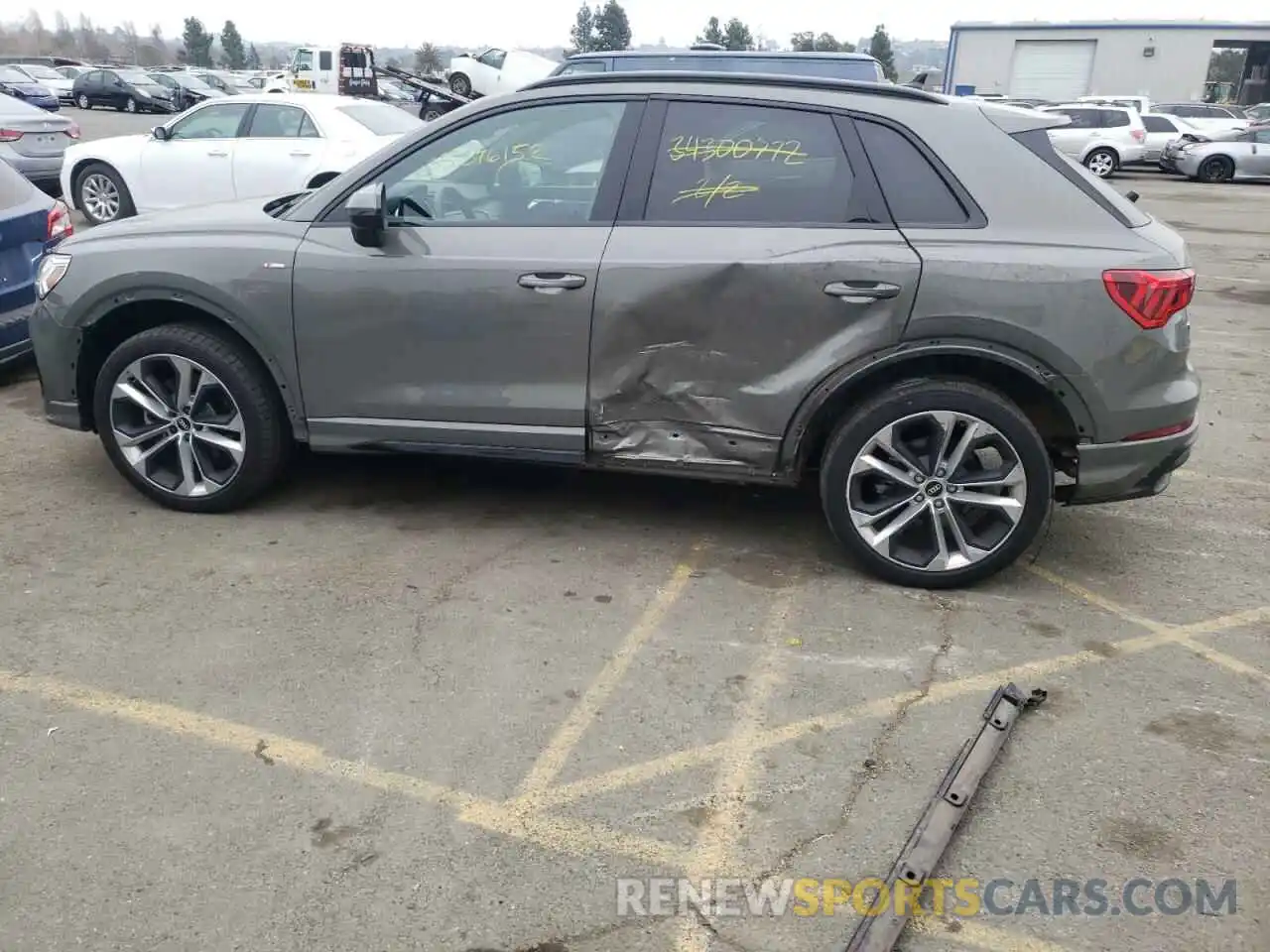 9 Photograph of a damaged car WA1EECF34M1091231 AUDI Q3 2021