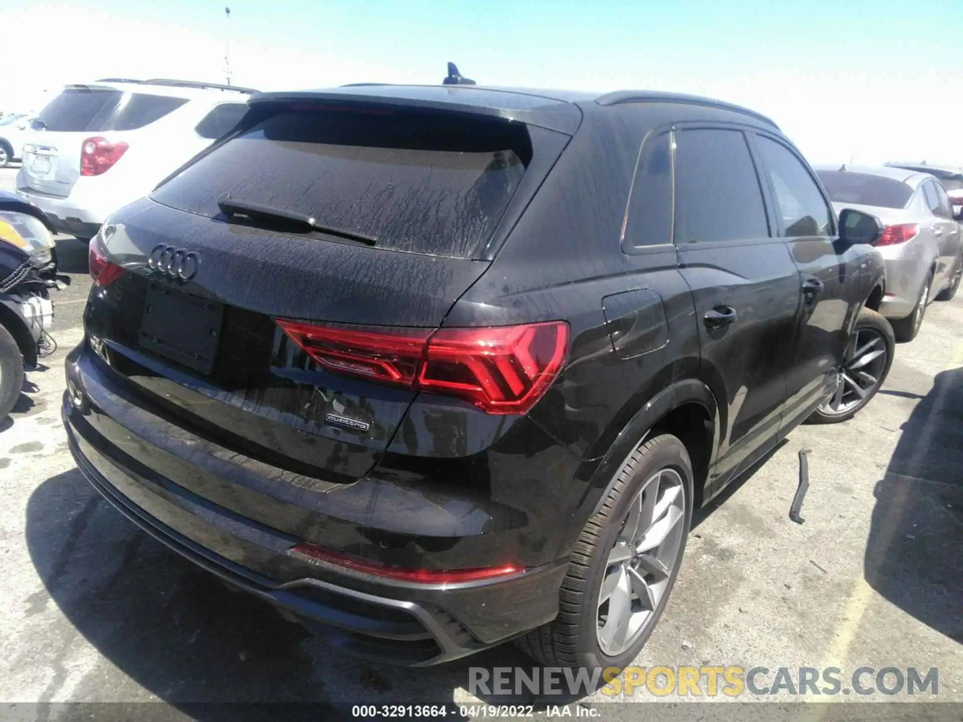 4 Photograph of a damaged car WA1EECF34M1108920 AUDI Q3 2021