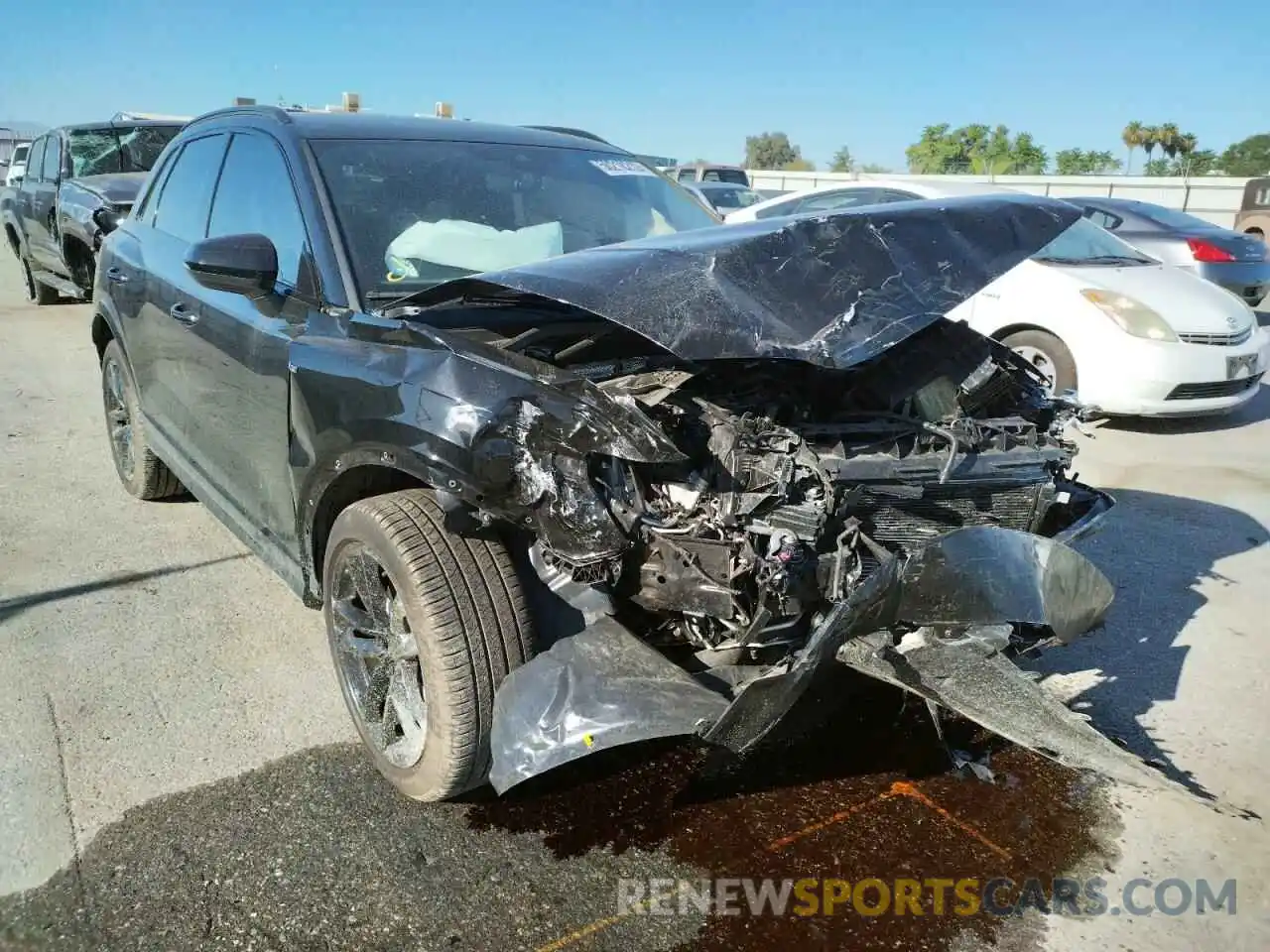 1 Photograph of a damaged car WA1EECF34M1118251 AUDI Q3 2021