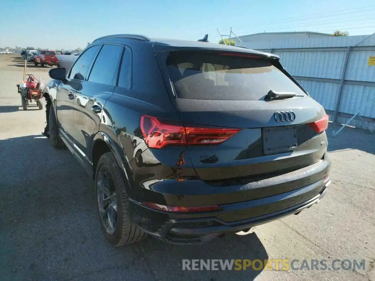 3 Photograph of a damaged car WA1EECF34M1118251 AUDI Q3 2021