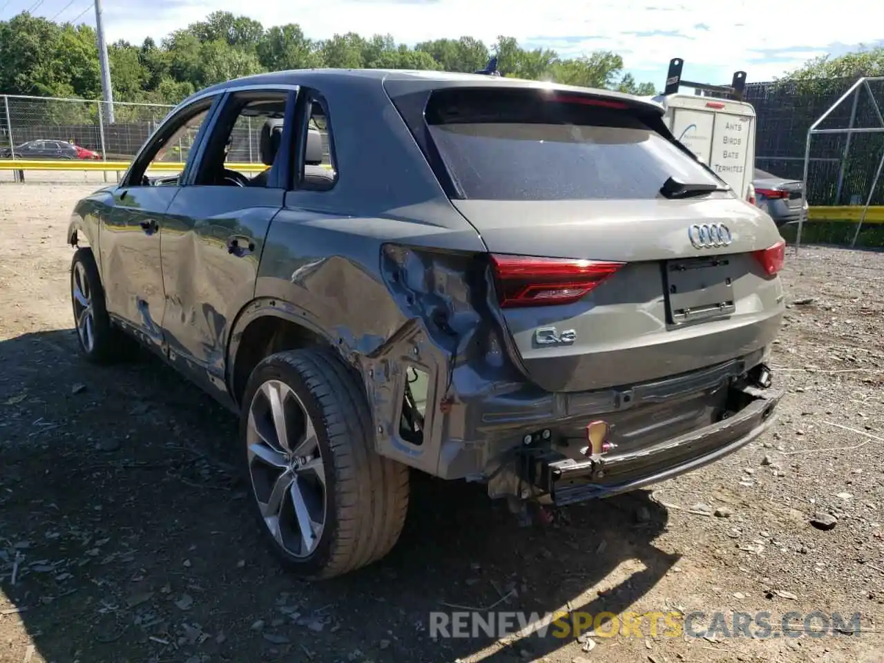 3 Photograph of a damaged car WA1EECF35M1005201 AUDI Q3 2021