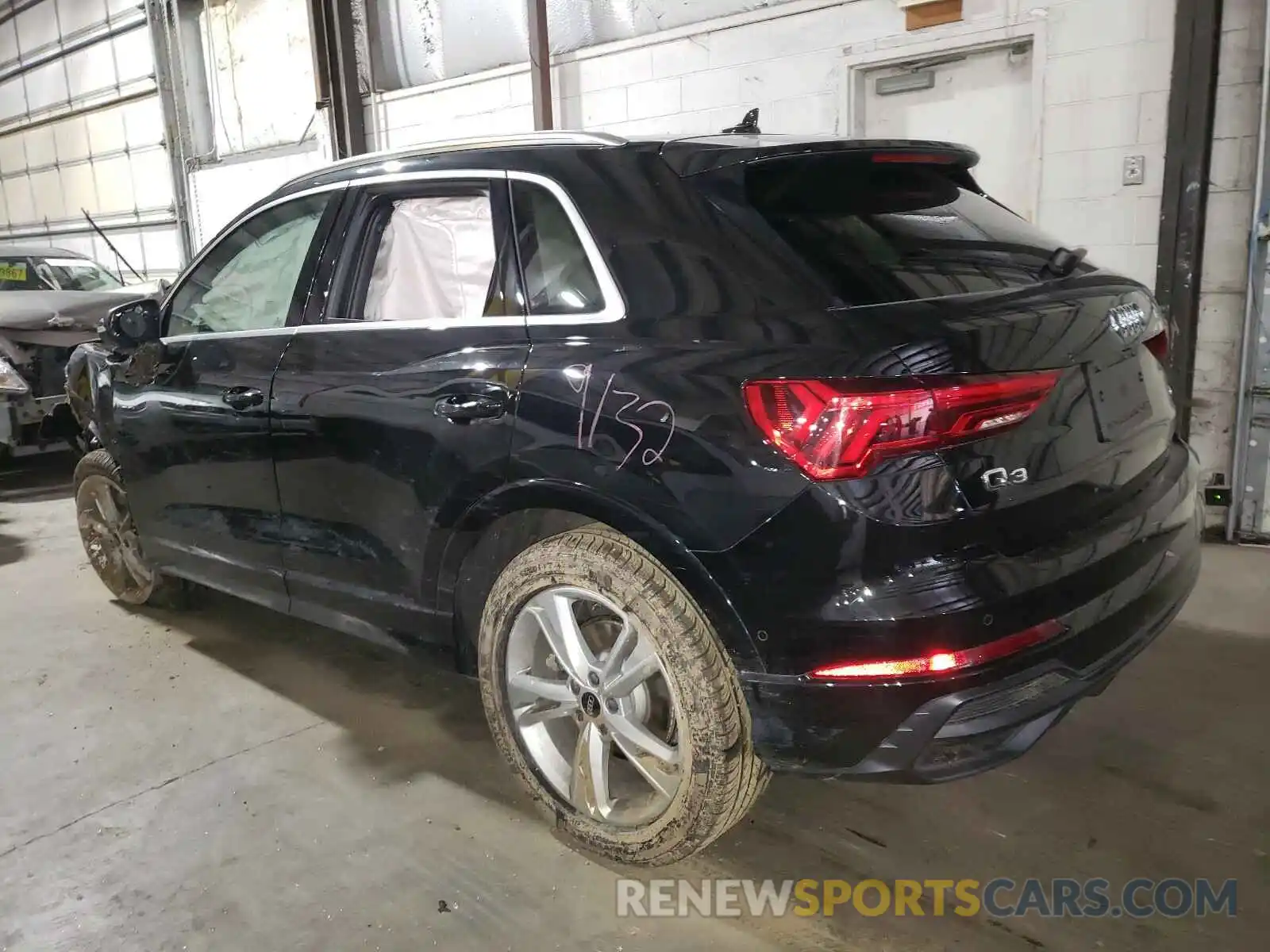 3 Фотография поврежденного автомобиля WA1EECF35M1043429 AUDI Q3 2021