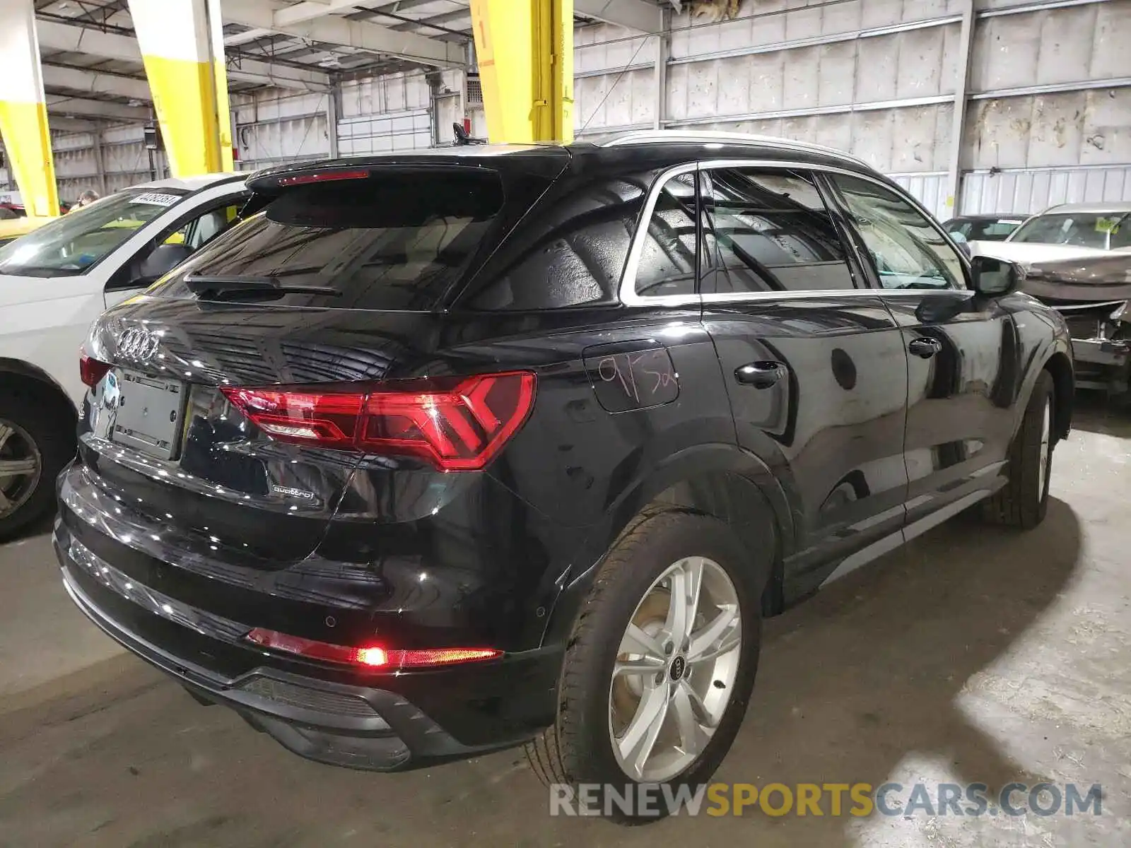 4 Фотография поврежденного автомобиля WA1EECF35M1043429 AUDI Q3 2021