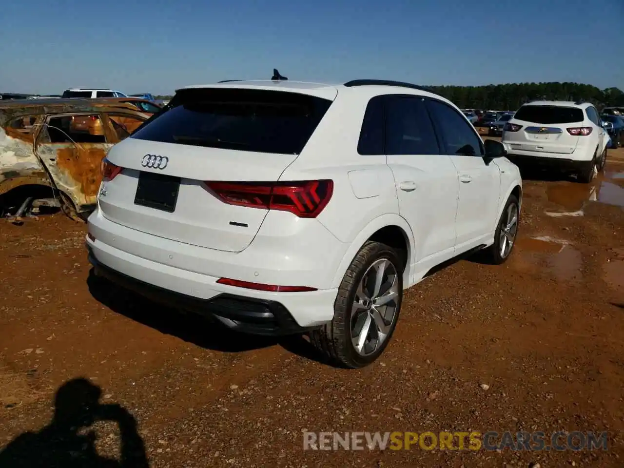 4 Photograph of a damaged car WA1EECF35M1092792 AUDI Q3 2021