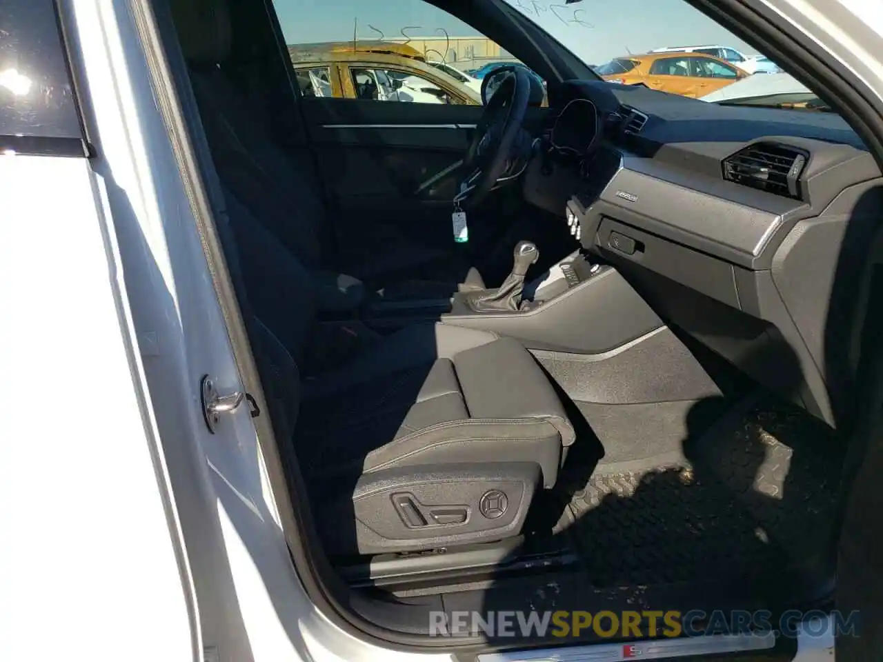 5 Photograph of a damaged car WA1EECF35M1092792 AUDI Q3 2021