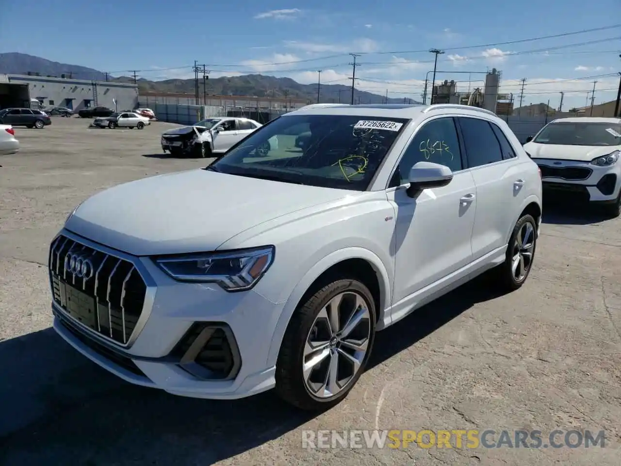 2 Photograph of a damaged car WA1EECF36M1013887 AUDI Q3 2021