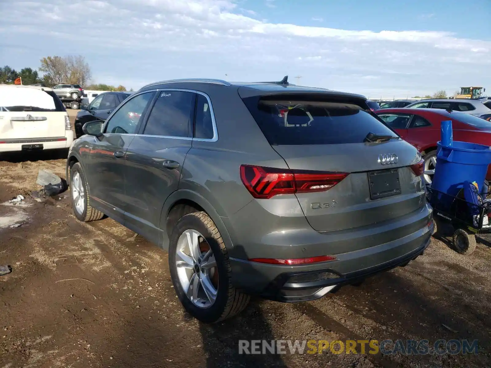 3 Фотография поврежденного автомобиля WA1EECF36M1017938 AUDI Q3 2021