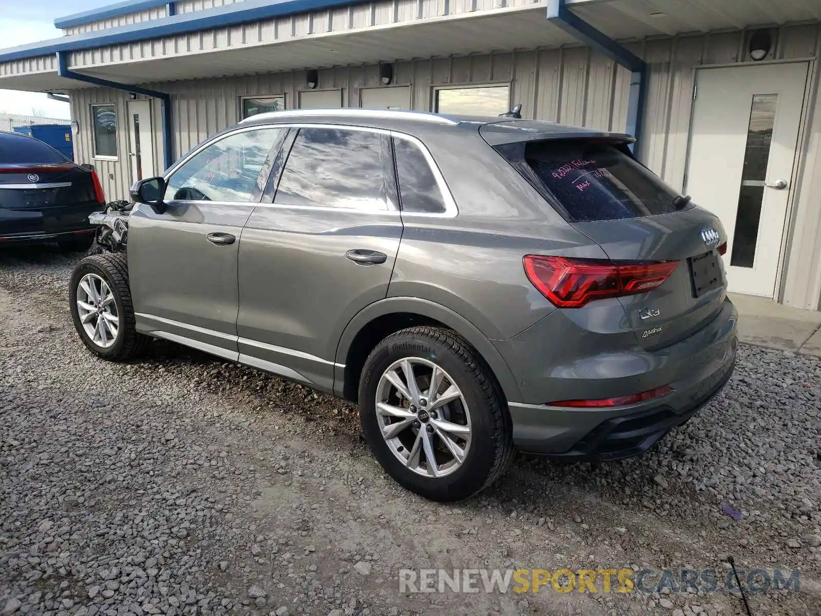 3 Фотография поврежденного автомобиля WA1EECF36M1022699 AUDI Q3 2021