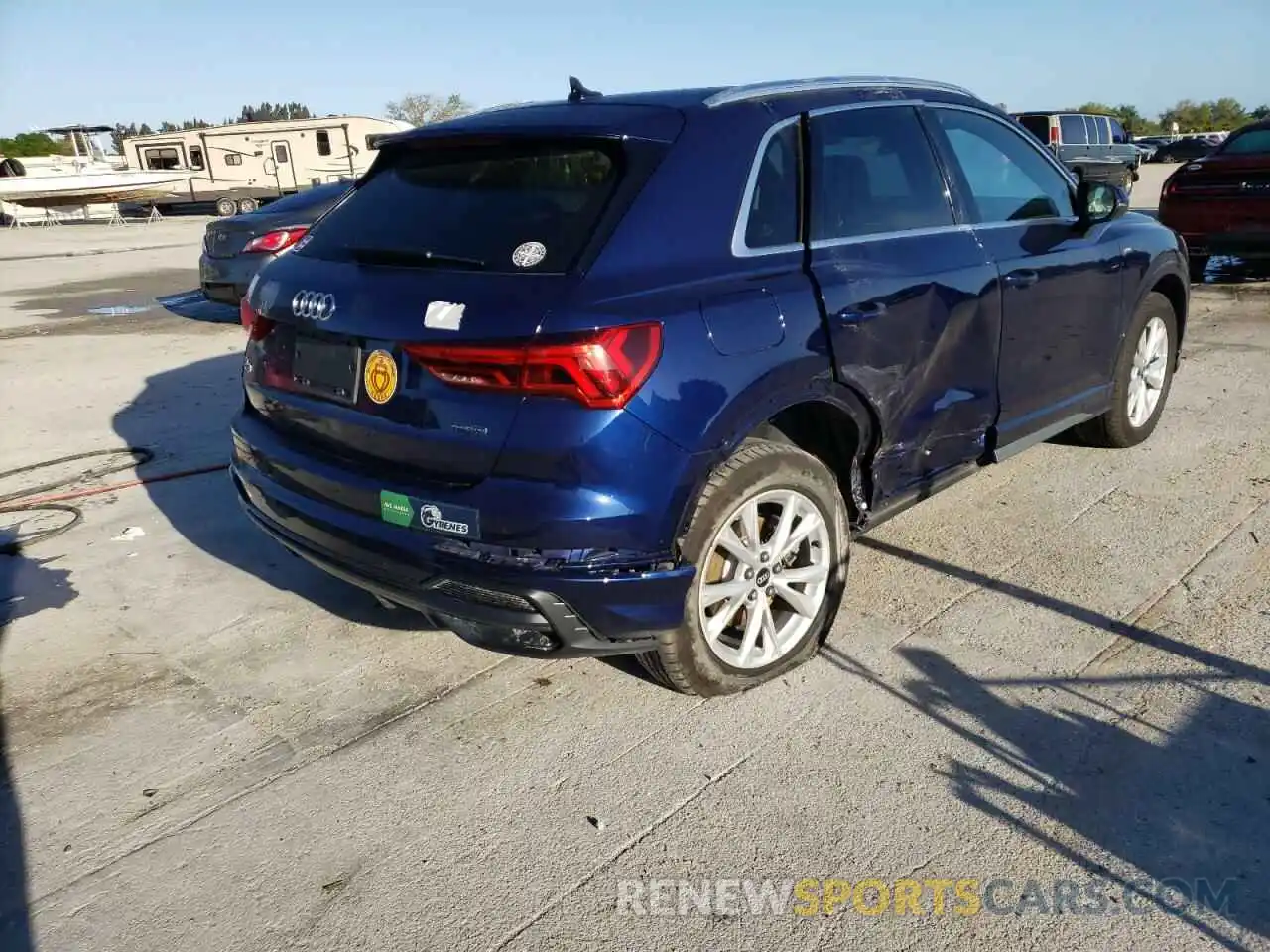 4 Photograph of a damaged car WA1EECF36M1024341 AUDI Q3 2021