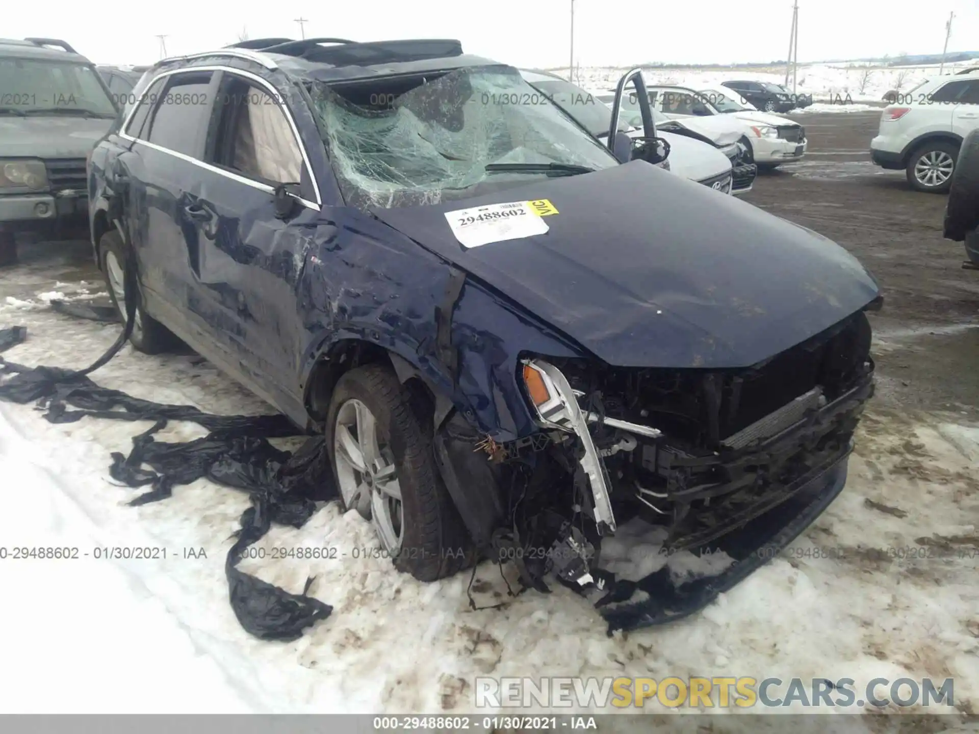 1 Photograph of a damaged car WA1EECF36M1035422 AUDI Q3 2021