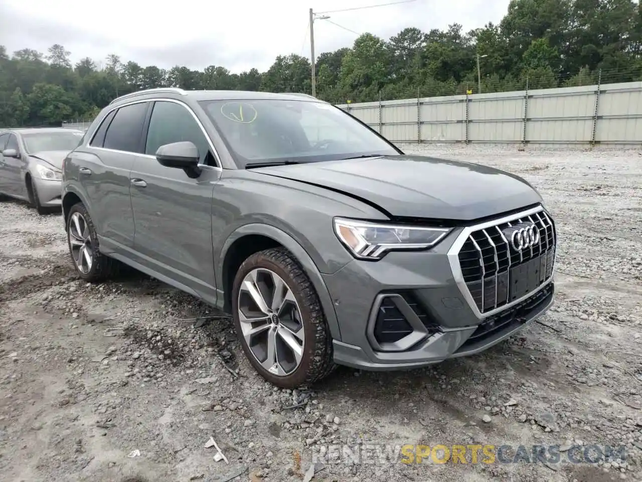 1 Photograph of a damaged car WA1EECF36M1050356 AUDI Q3 2021