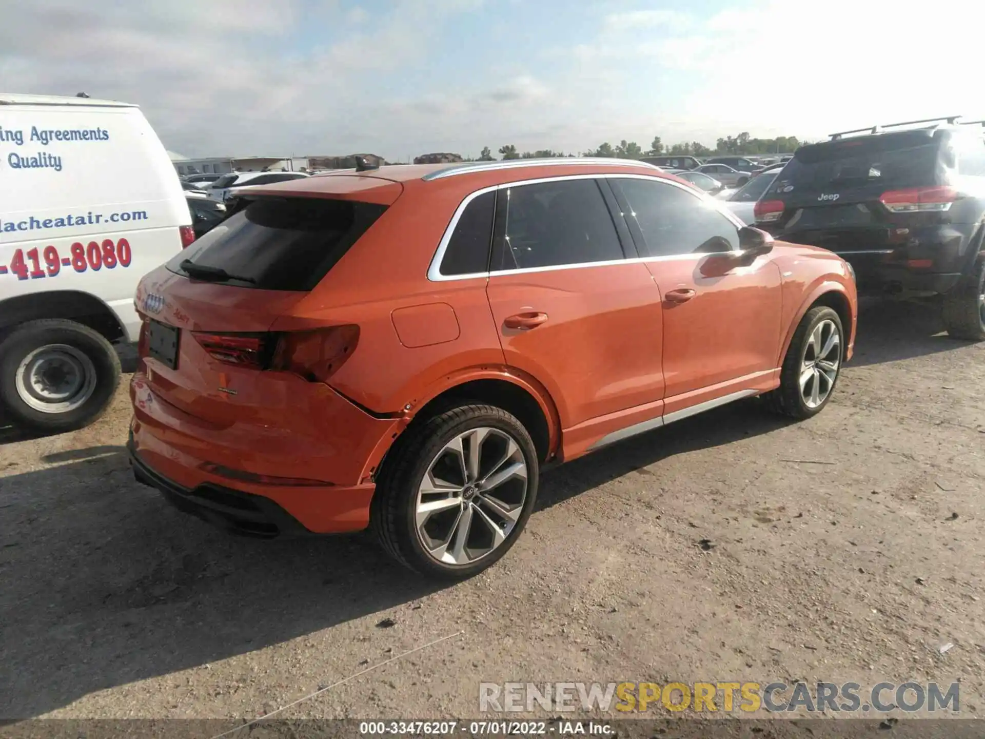 4 Photograph of a damaged car WA1EECF36M1111494 AUDI Q3 2021