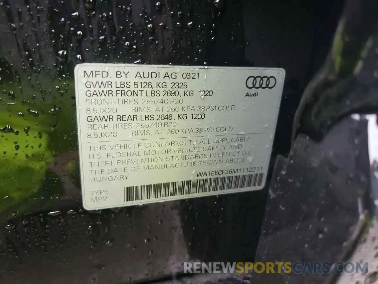 10 Photograph of a damaged car WA1EECF36M1112211 AUDI Q3 2021