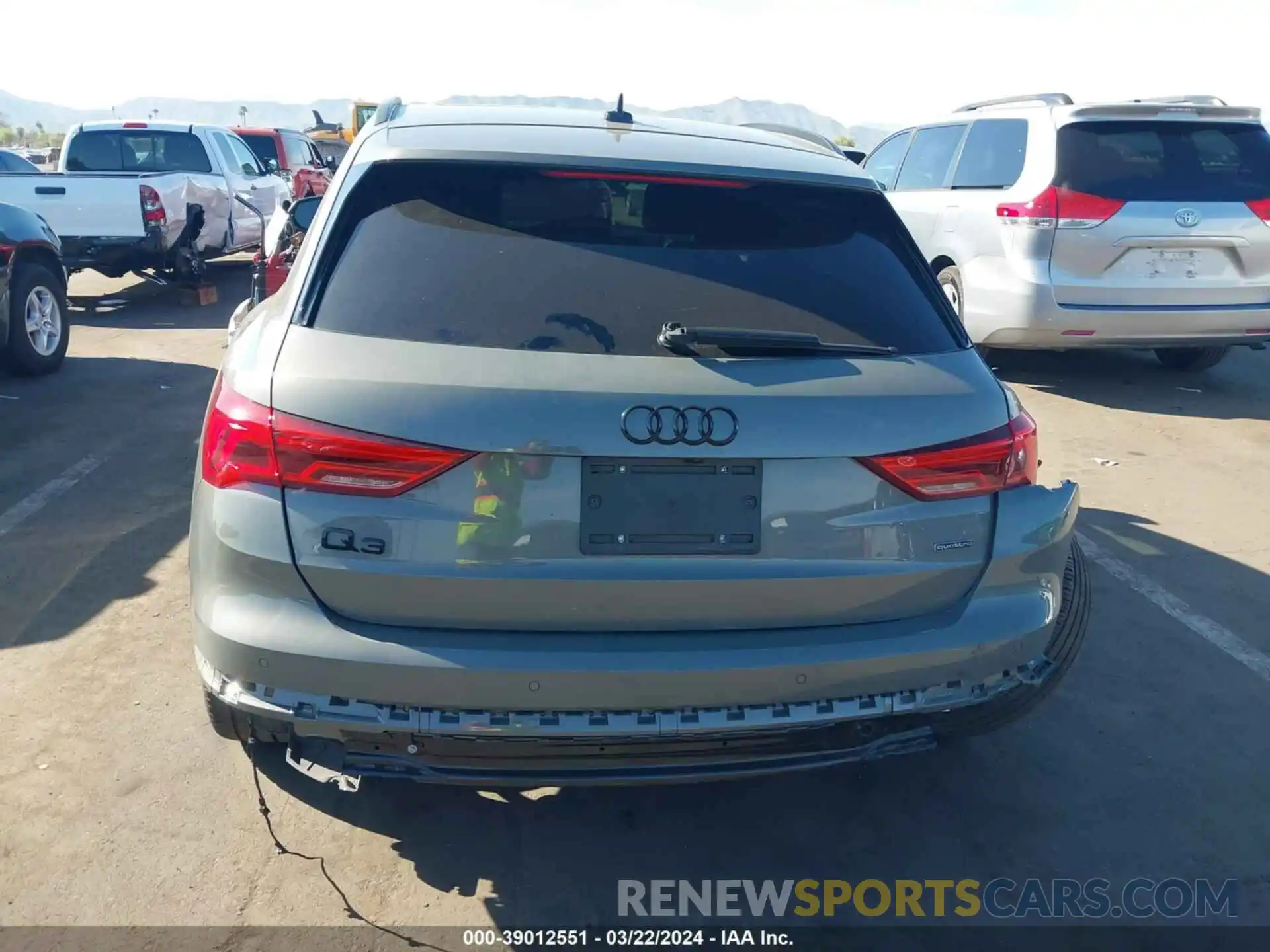 19 Фотография поврежденного автомобиля WA1EECF36M1127629 AUDI Q3 2021